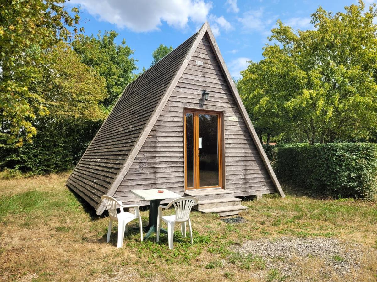 Camping Les Hirondelles Bourg-Sainte-Marie المظهر الخارجي الصورة