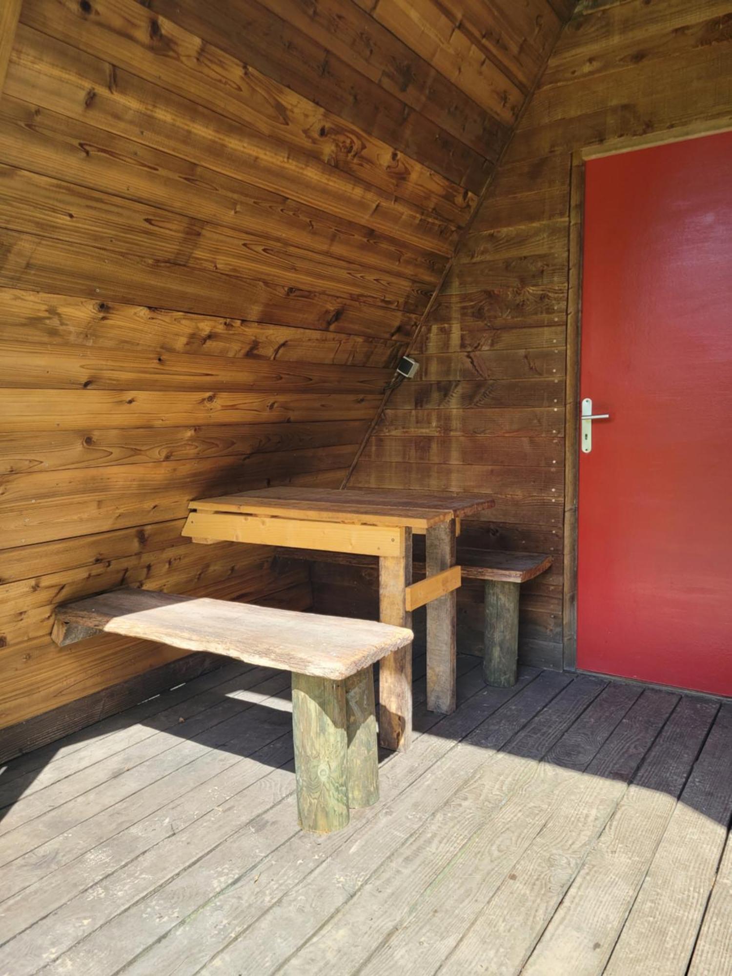 Camping Les Hirondelles Bourg-Sainte-Marie المظهر الخارجي الصورة