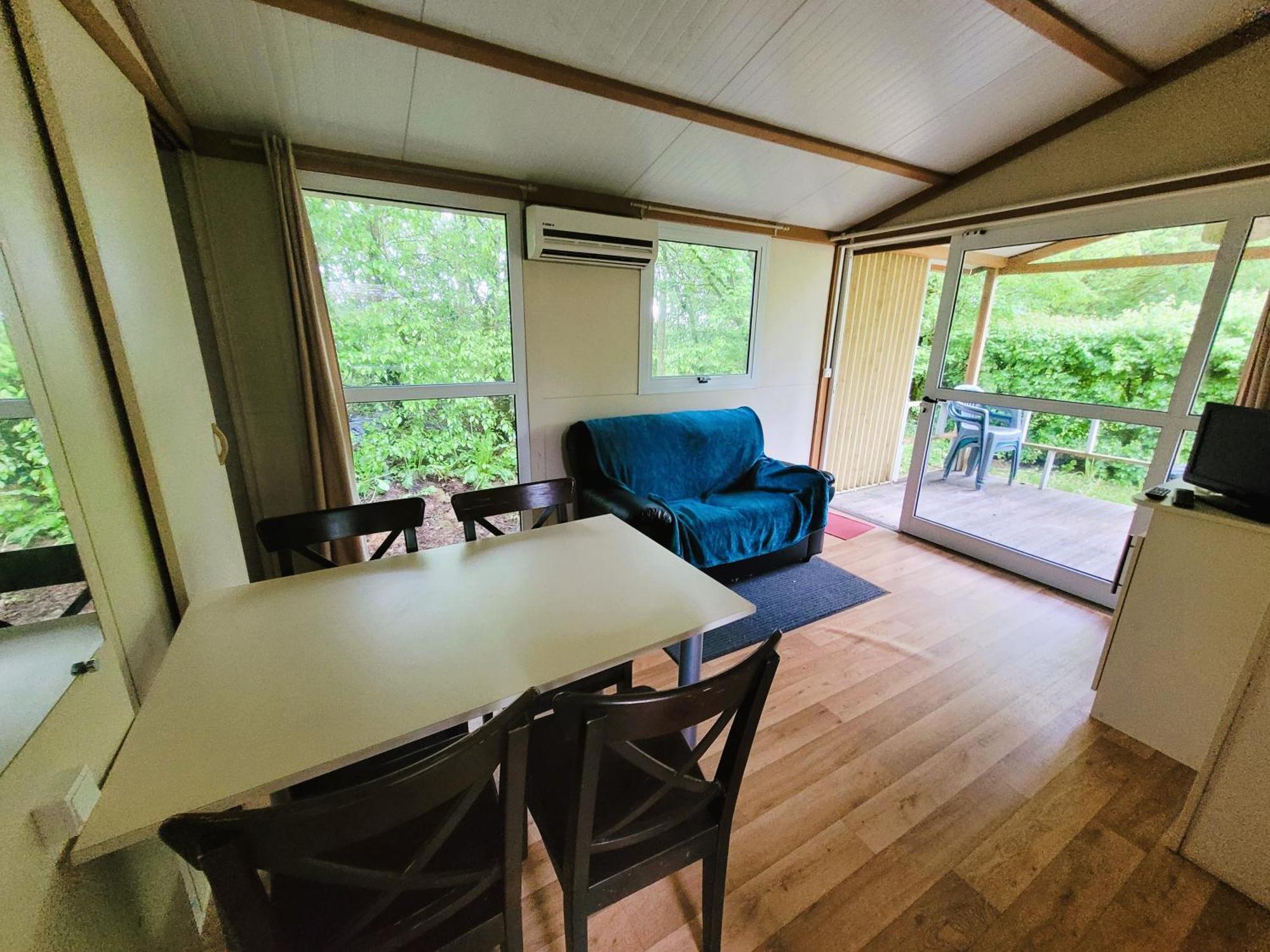 Camping Les Hirondelles Bourg-Sainte-Marie المظهر الخارجي الصورة