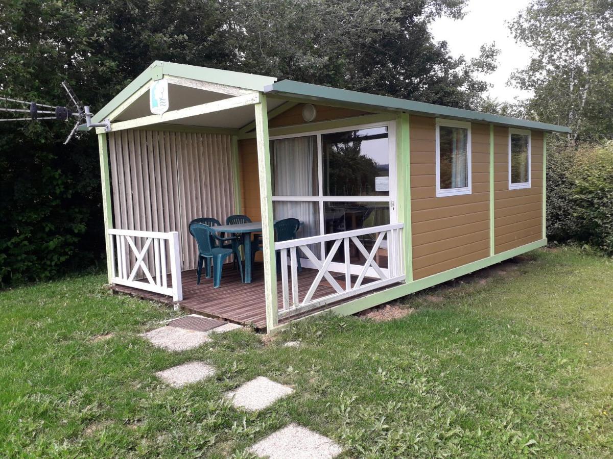 Camping Les Hirondelles Bourg-Sainte-Marie المظهر الخارجي الصورة